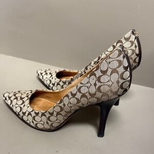 Coach Classic Fabric Brown & Cream Logo Heels, Overall Good Used Condition 8 B